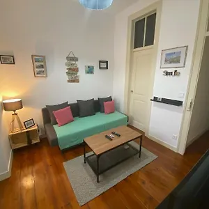 https://pedro-surf-shelter.hotels-lisbon-portugal.com