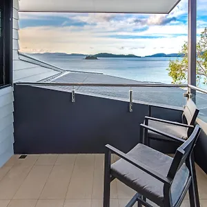 Edge On By Hiha Apartment Hamilton Island